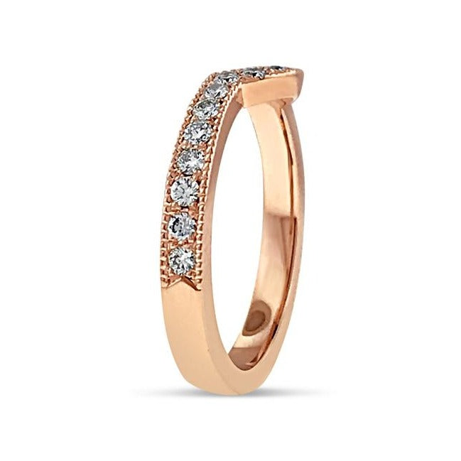 Pavé fitted band in 18k rose gold