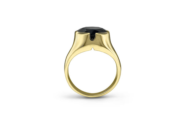 Black Spinel ring in 18k yellow gold
