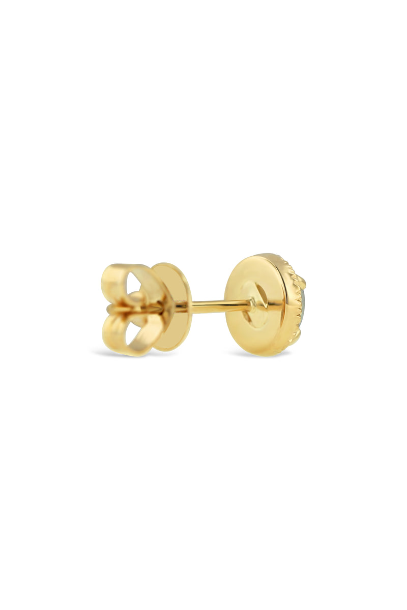 Opal stud earring in 18k yellow gold
