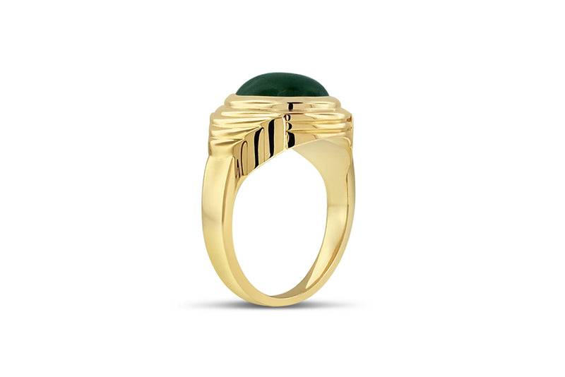 Jade ring in 18k yellow gold