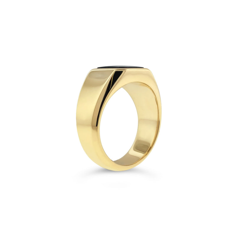 Black onyx signet ring in 18k yellow gold