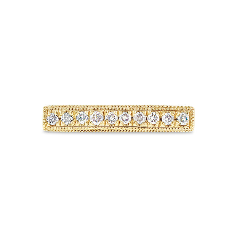 Round diamond milgrain earring in 18k yellow gold